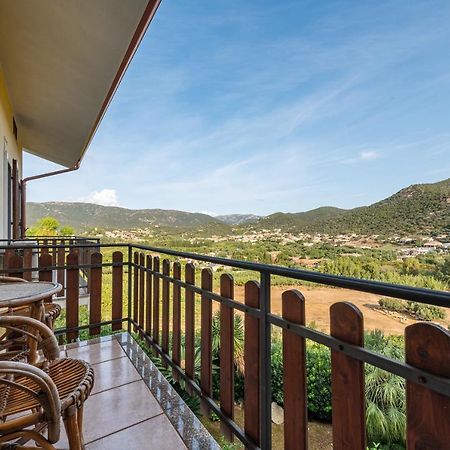 Appartamento Chia Grande Exterior photo