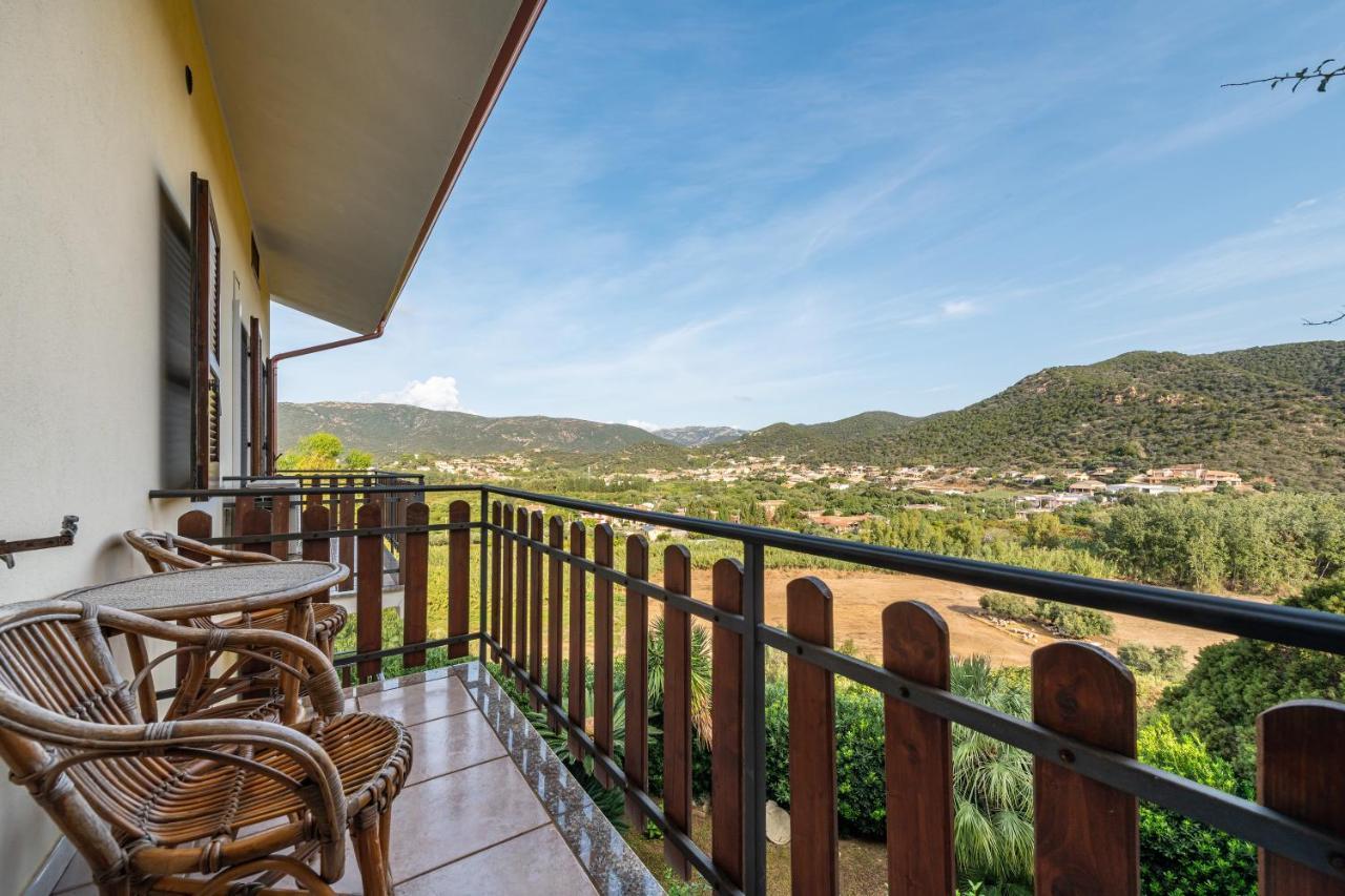 Appartamento Chia Grande Exterior photo
