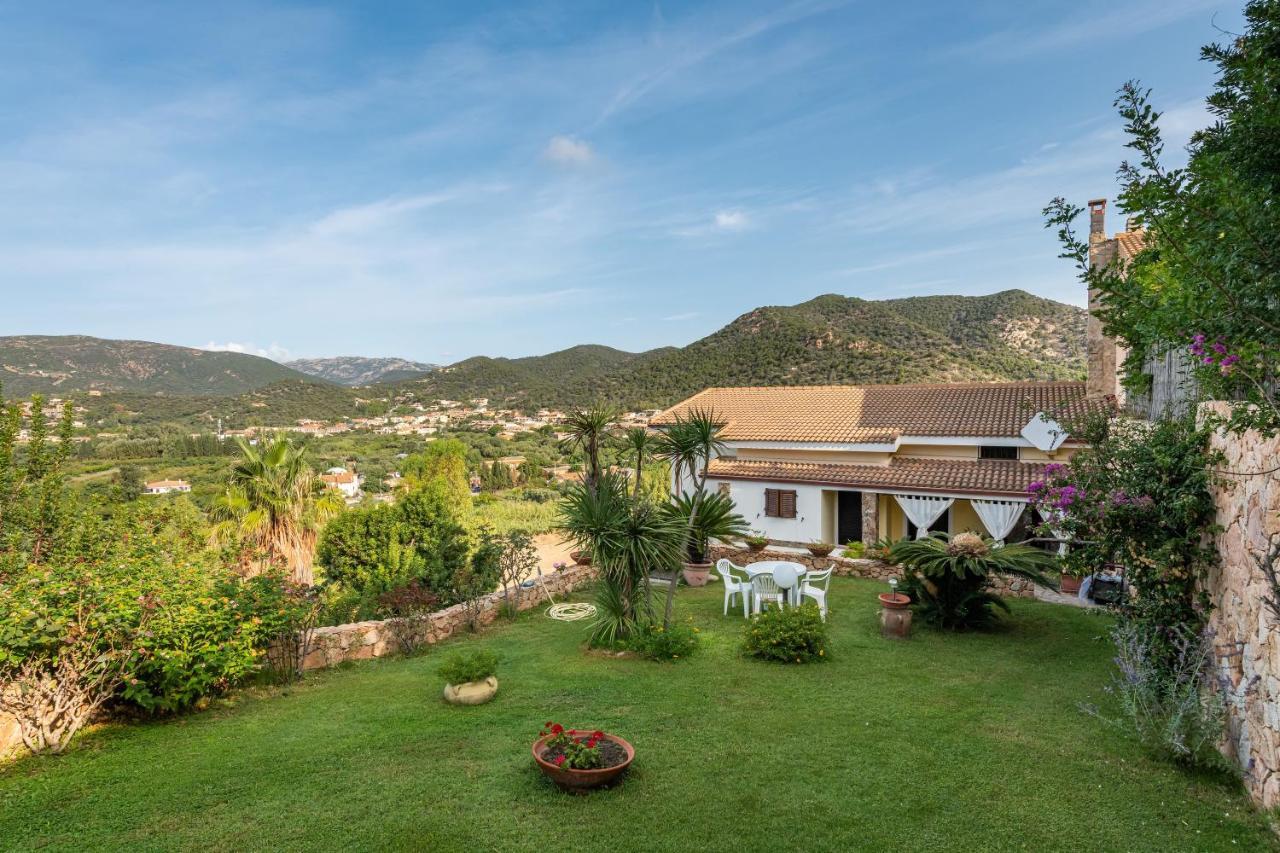 Appartamento Chia Grande Exterior photo